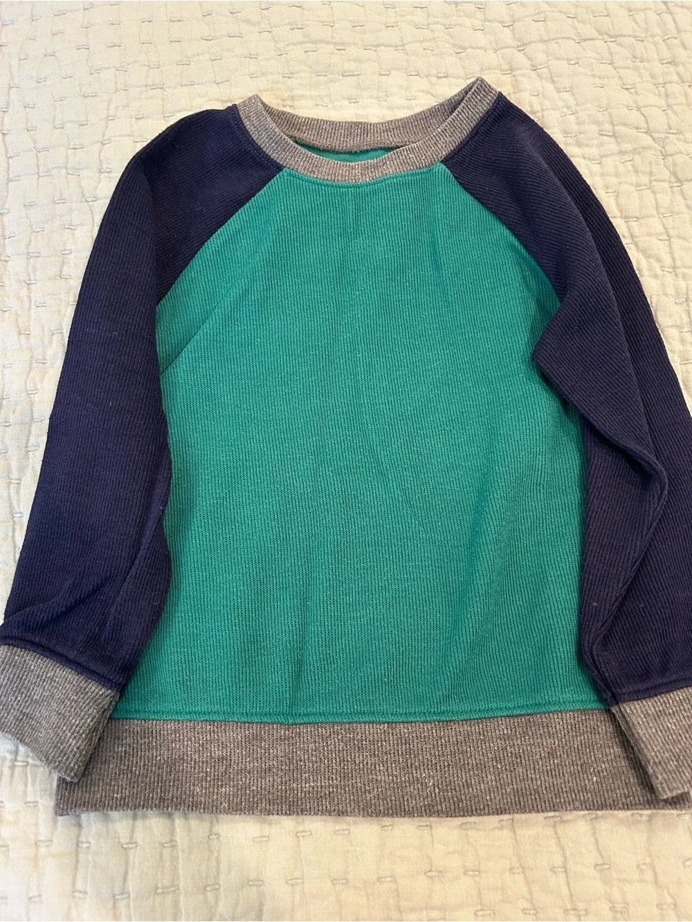 Old Navy Boys Sweater. Size 3T.